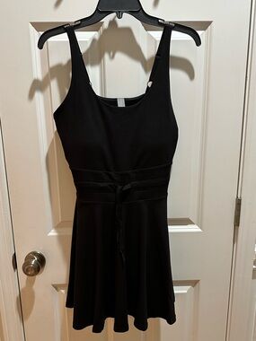 NEW Vively Athletic Dress sz. Small